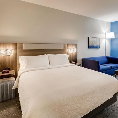 Holiday Inn Express Holly Springs - Raleigh Area By Ihg Luaran gambar