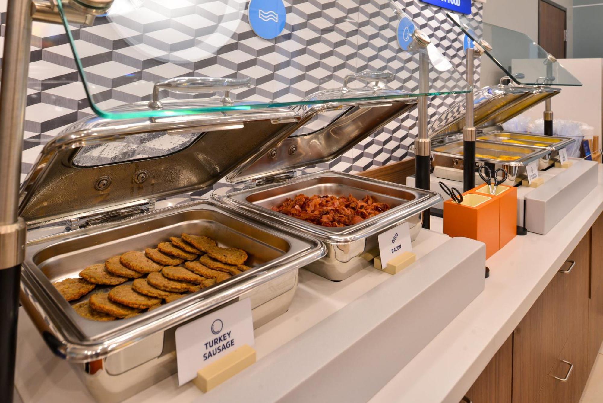 Holiday Inn Express Holly Springs - Raleigh Area By Ihg Luaran gambar