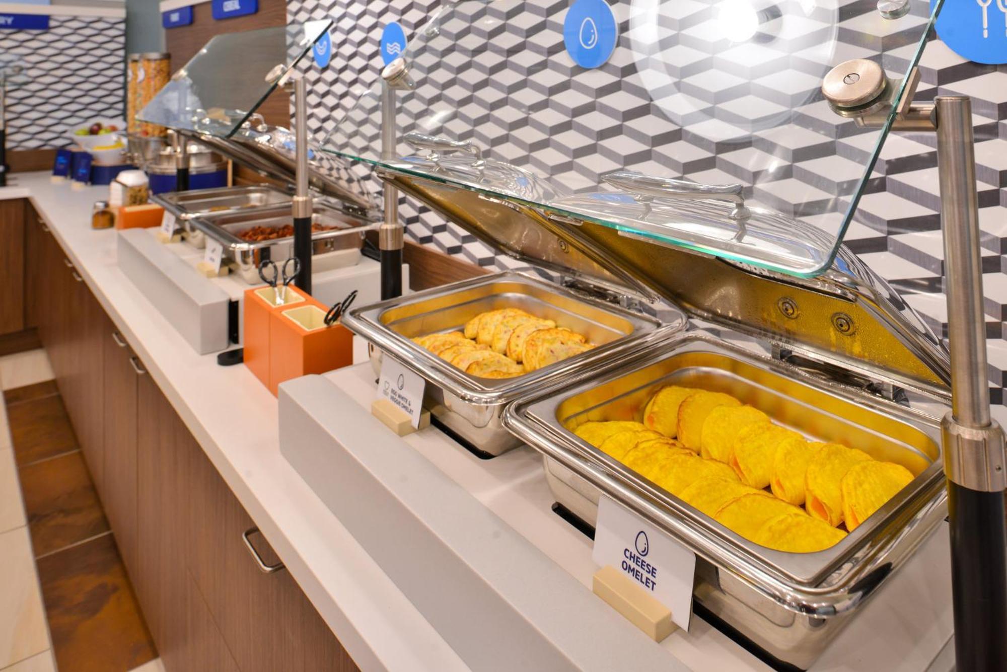Holiday Inn Express Holly Springs - Raleigh Area By Ihg Luaran gambar