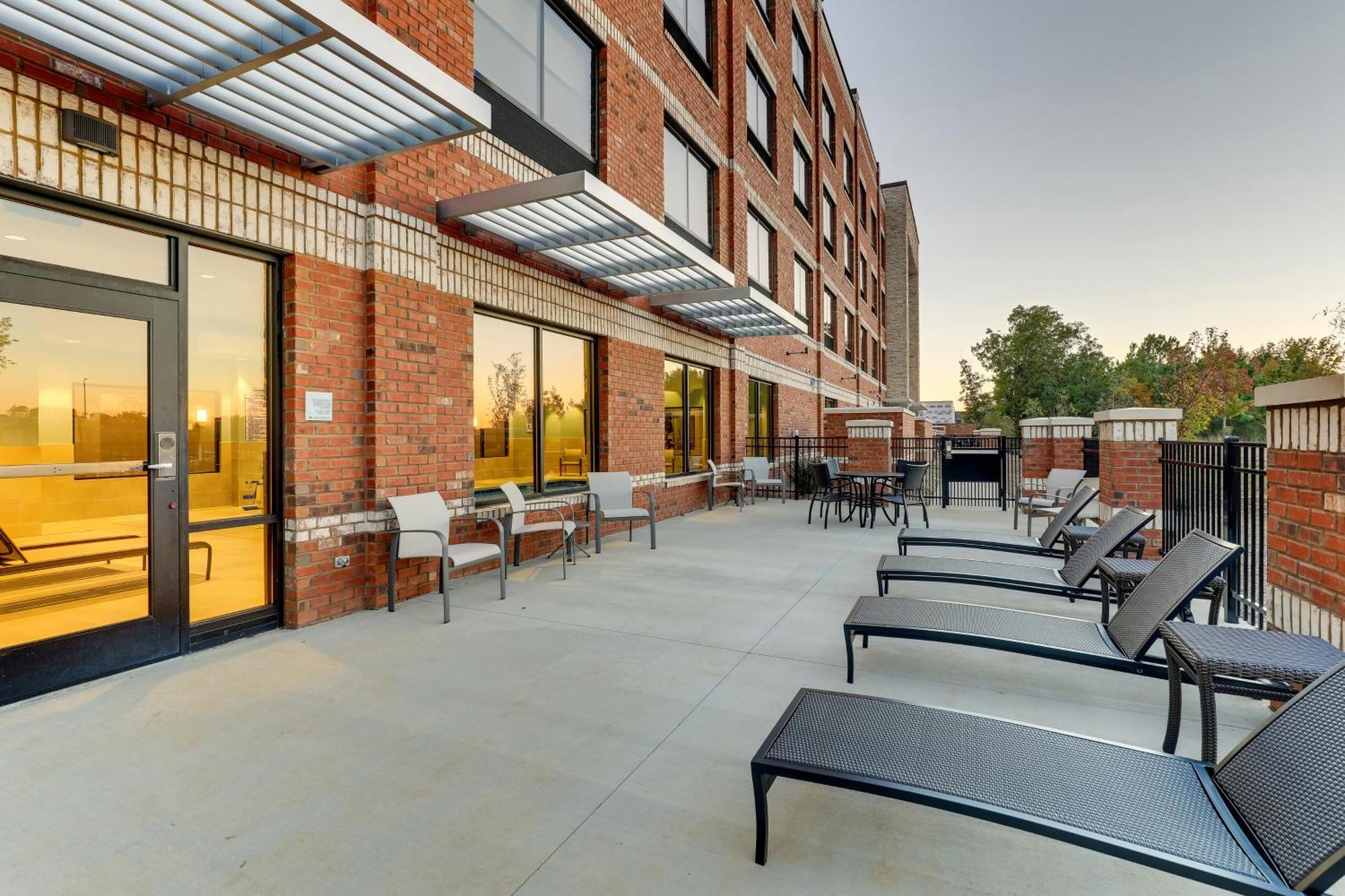 Holiday Inn Express Holly Springs - Raleigh Area By Ihg Luaran gambar