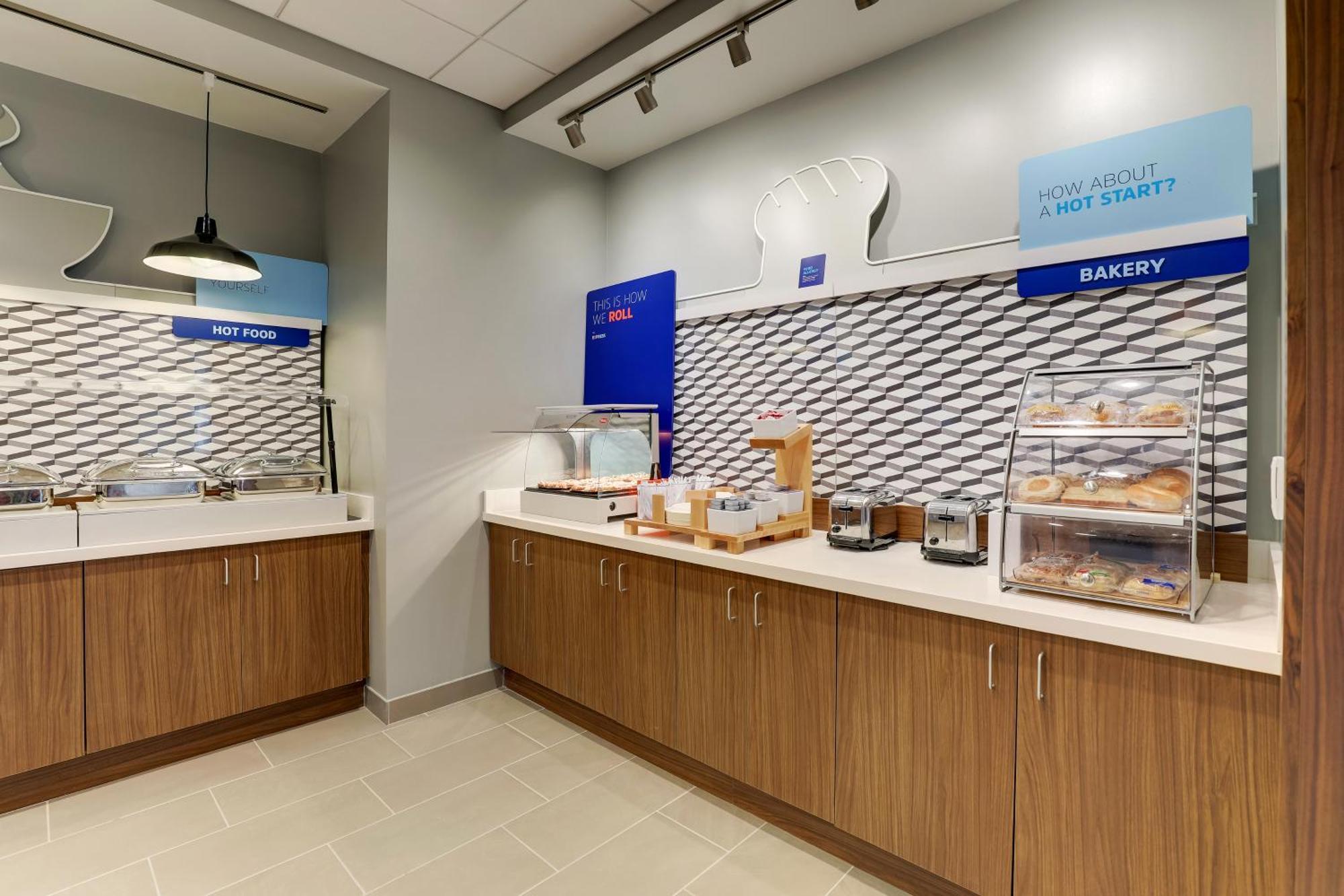 Holiday Inn Express Holly Springs - Raleigh Area By Ihg Luaran gambar
